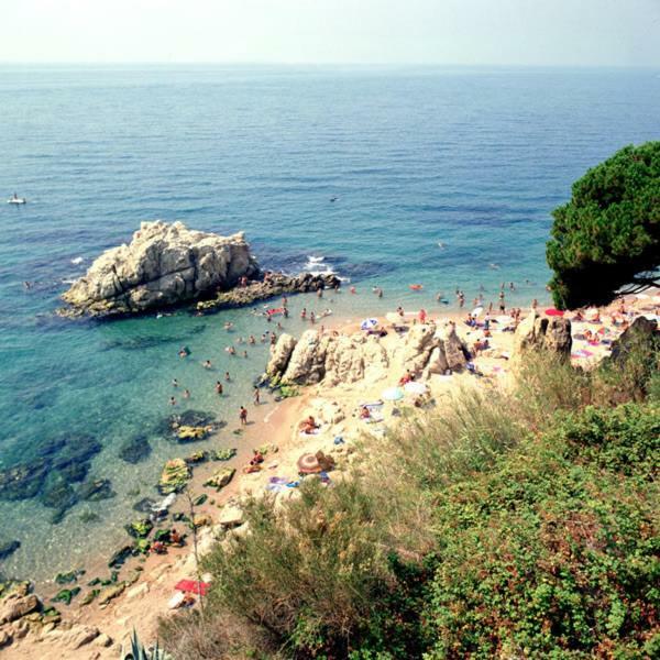 De La Costa * Calella